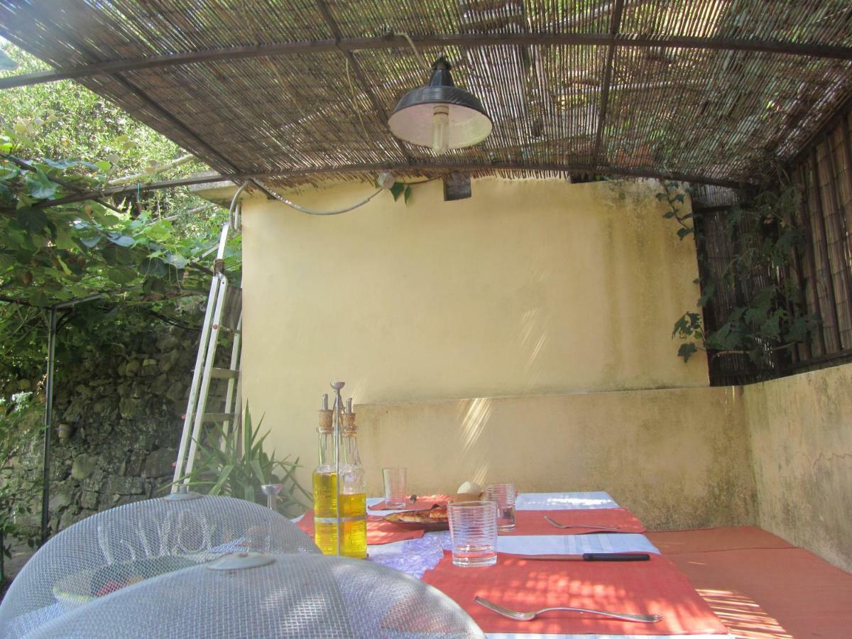 La Felice Casa Di Nonno Battistino Apricale Exterior foto